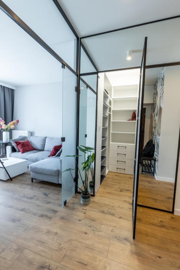 Bielany Apart Joanny Obok Metra วอร์ซอ ภายนอก รูปภาพ